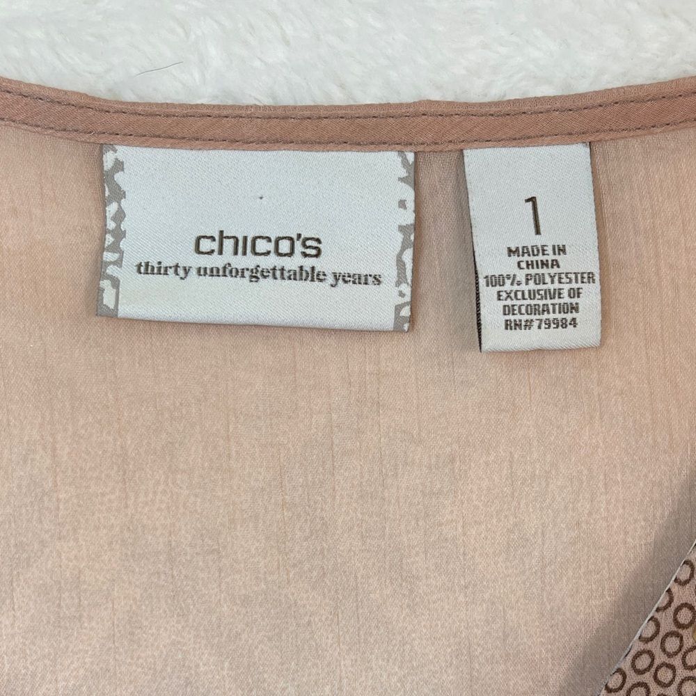 Chico’s Size 1 (M 8-10) Pale Pink Ombré Leopard Print V-Neck Top - Picture 4 of 4